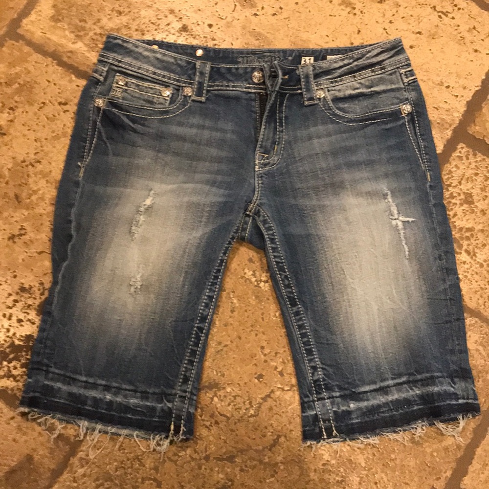 Miss Me Jean Short Bermuda